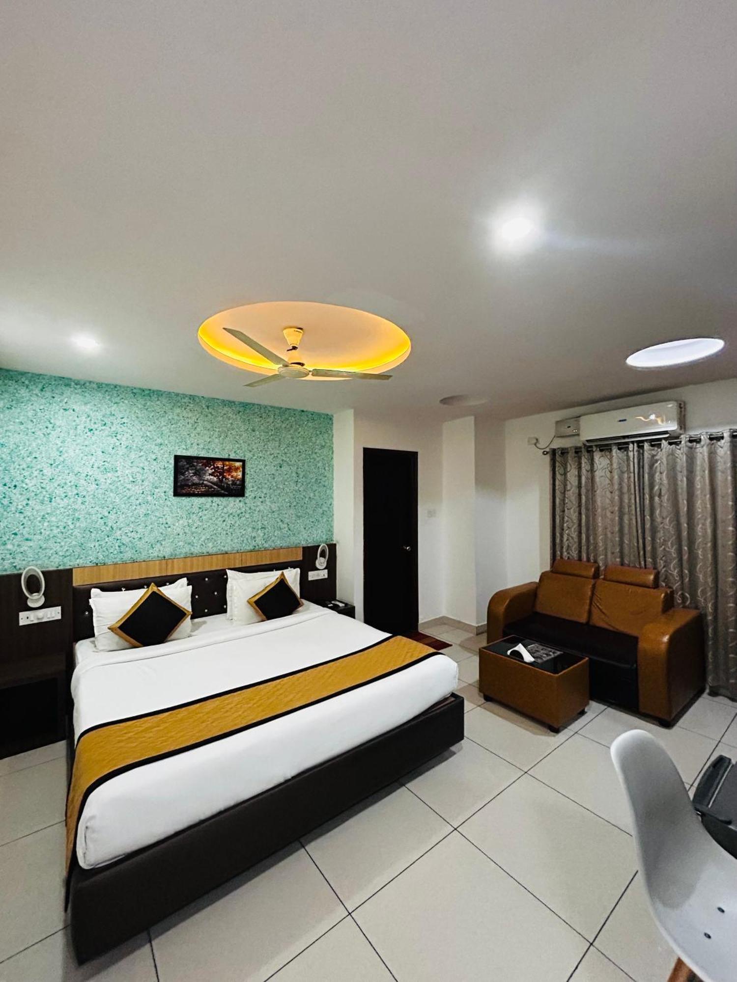 The Porch Hotel/service होटल 3*