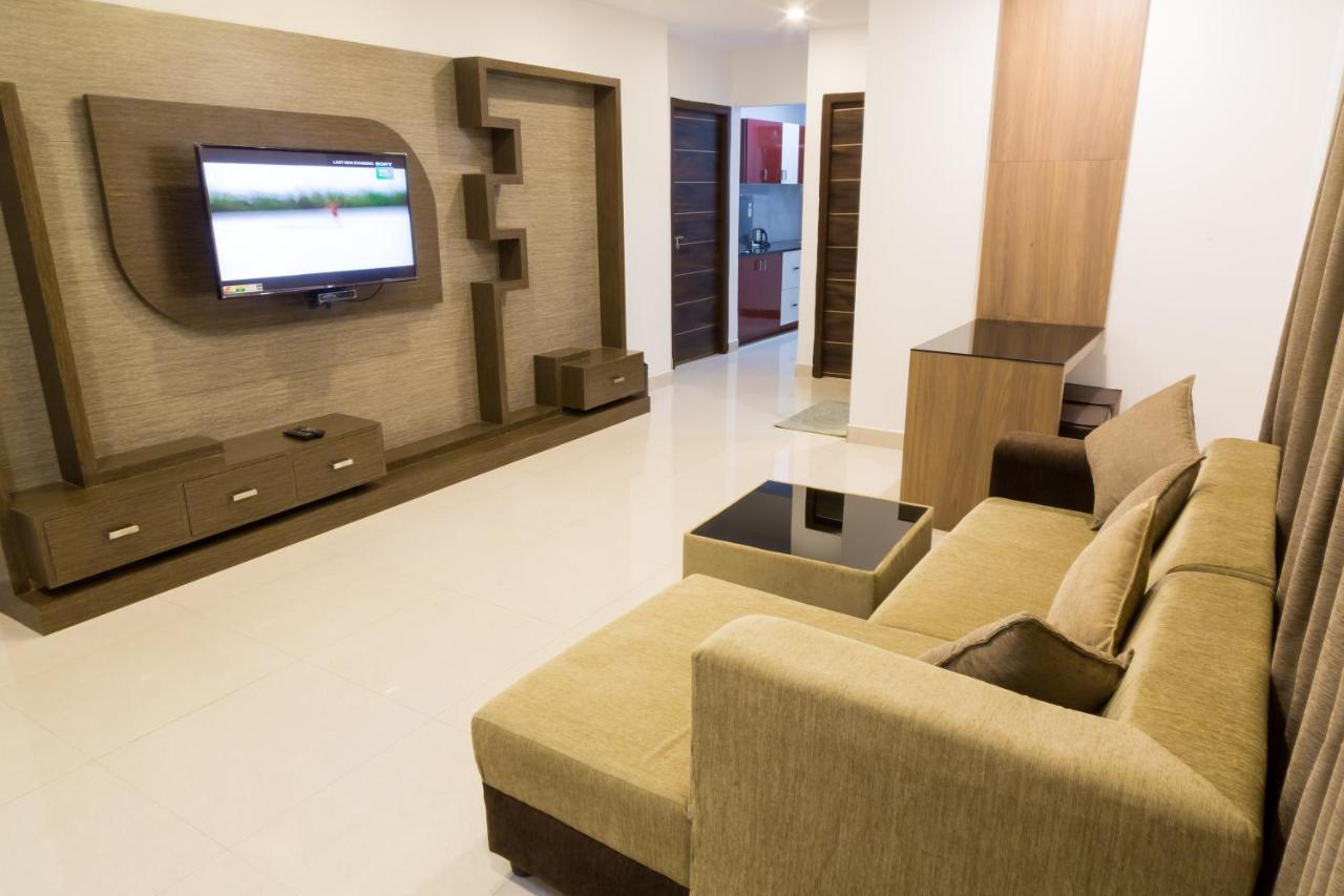 होटल The Porch Hotel/service 3*
