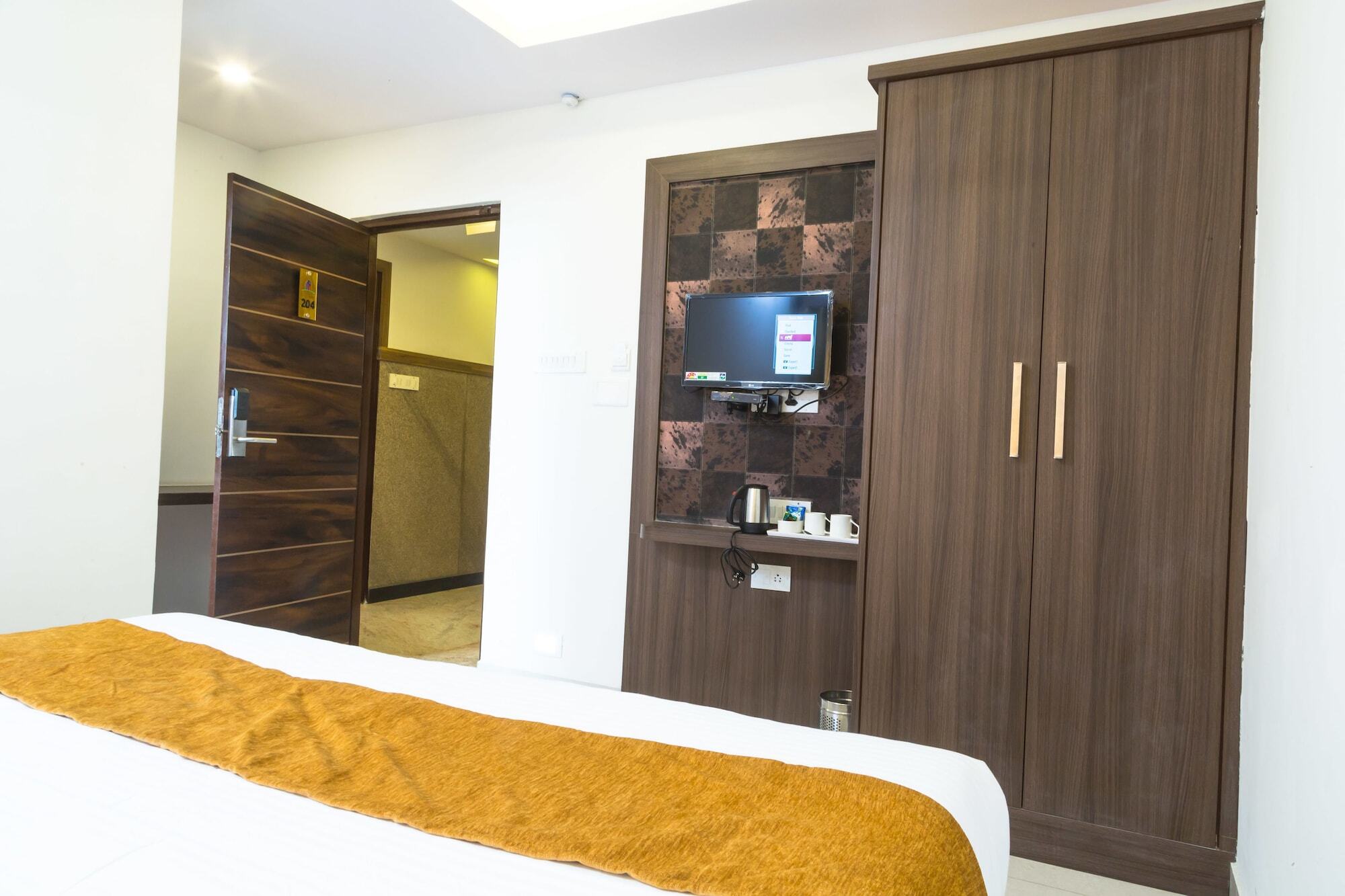 The Porch Hotel/service होटल